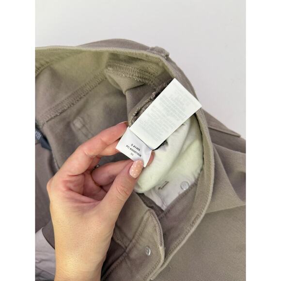 Vuori Men's Benton Stretch Twill Pant Athletic Slim Fit - size 33, 32" inseam - Picture 5 of 9